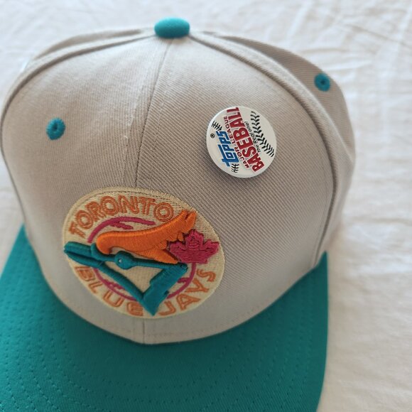 Topps Lids x Mitchell & Ness Toronto Blue Jays Fitted 7 5/8 Baseball Hat - Picture 2 of 6
